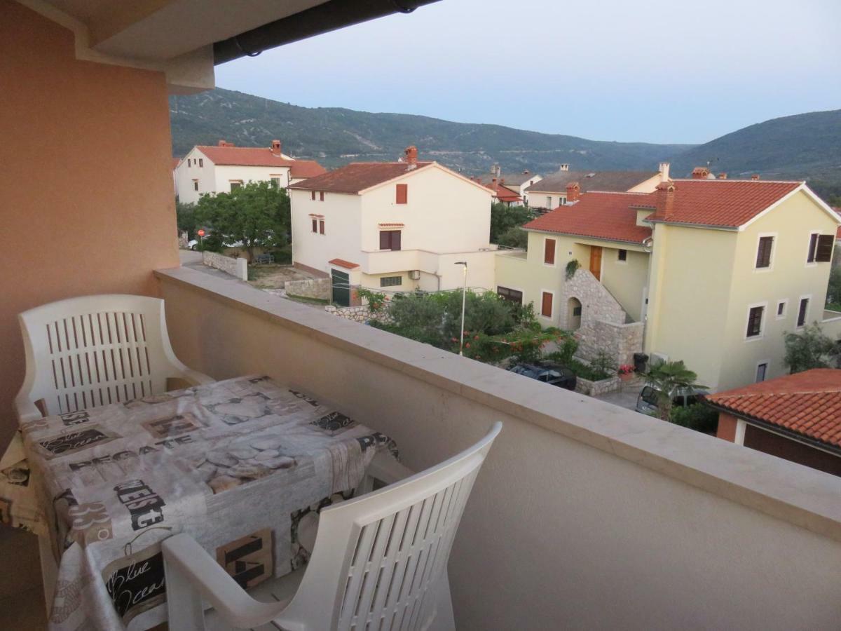 Laura And Nevio Apartments And Rooms Cres Exterior foto